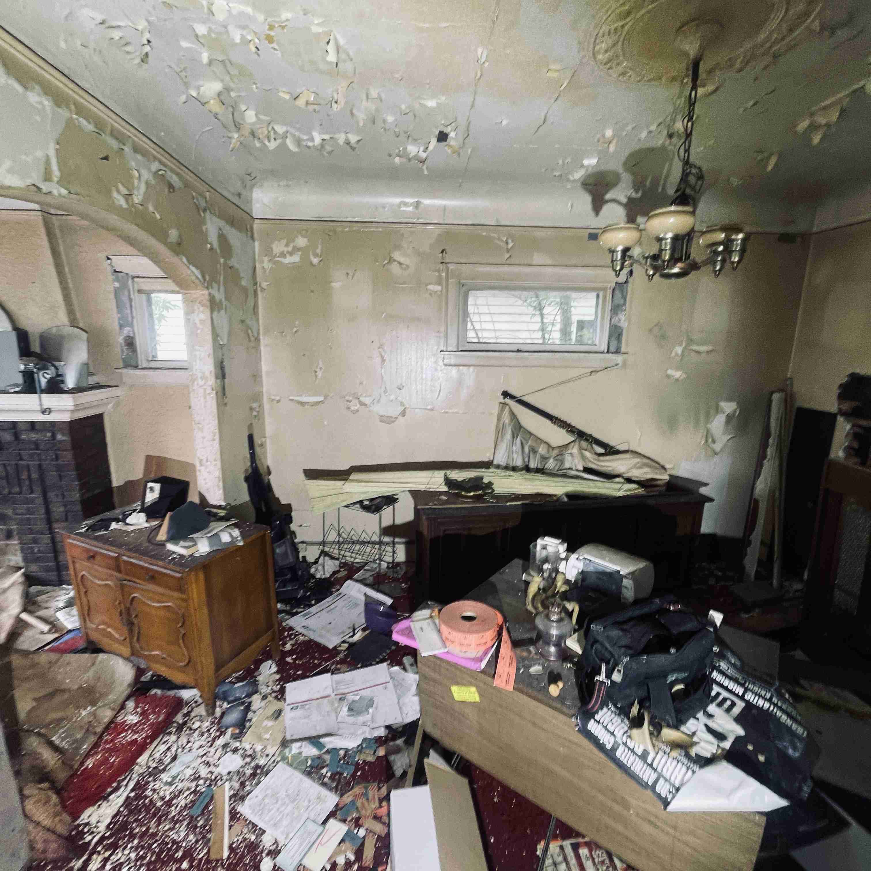 14044 Roselawn (28).jpg